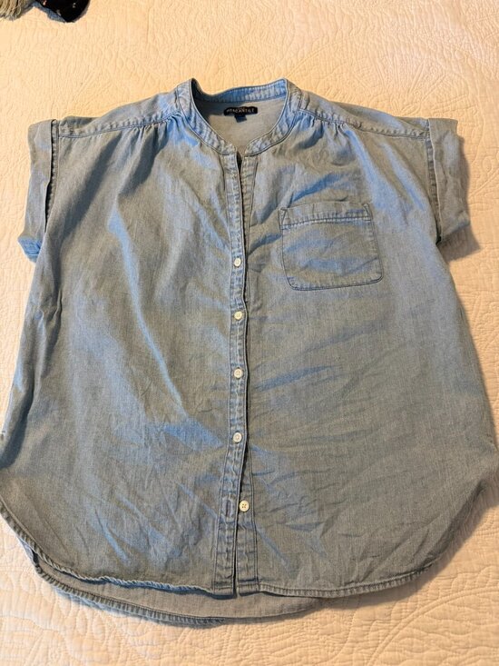 J. Crew Tops - J.Crew Mercantile Chambray Shirt Short Sleeve Button Up Light Blue Size S